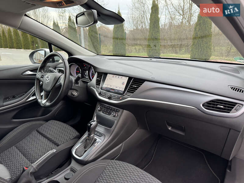 Універсал Opel Astra 2018 в Хмельницькому