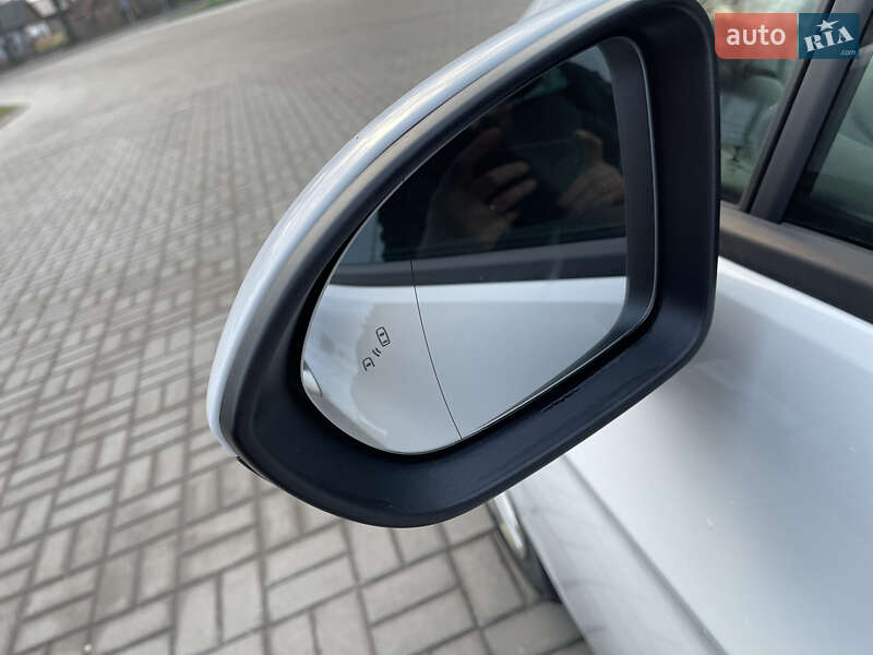 Универсал Opel Astra 2018 в Житомире