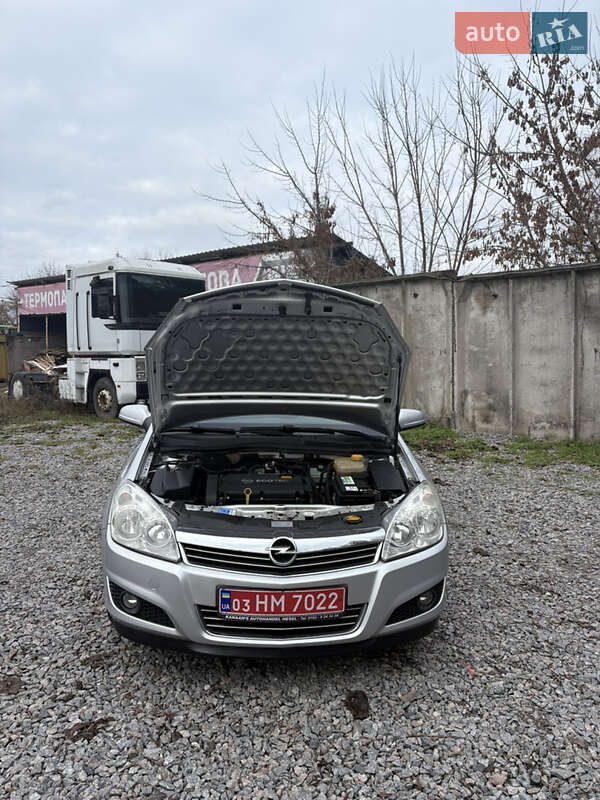 Універсал Opel Astra 2008 в Білій Церкві