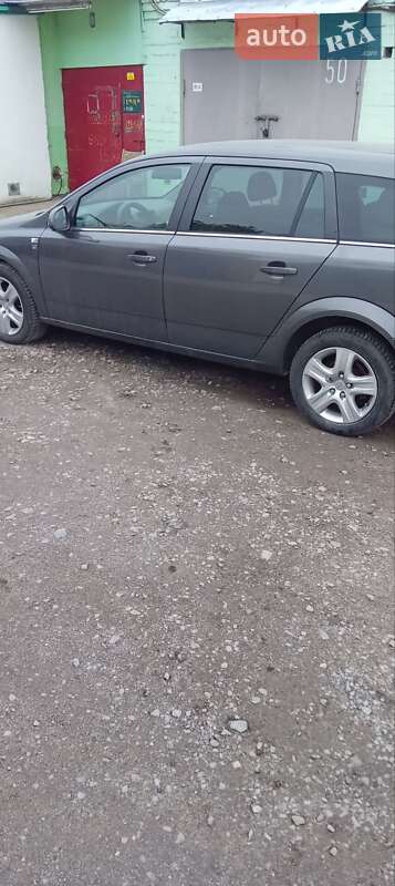 Универсал Opel Astra 2010 в Ровно фото 9 Универсал Opel Astra 2010 в Ровно