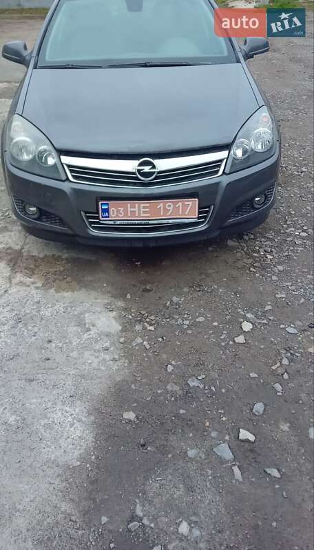 Универсал Opel Astra 2010 в Ровно фото Универсал Opel Astra 2010 в Ровно
