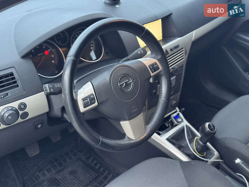 Універсал Opel Astra 2007 в Києві