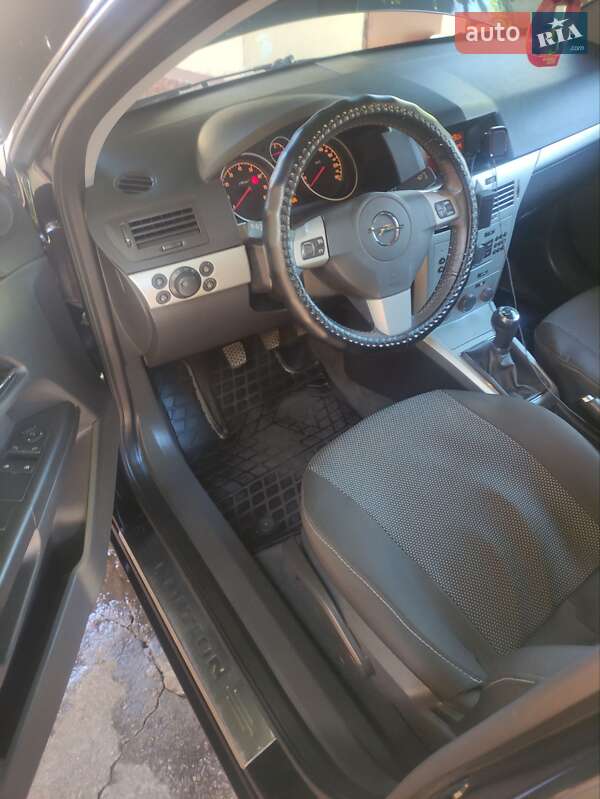 Універсал Opel Astra 2009 в Кам'янському