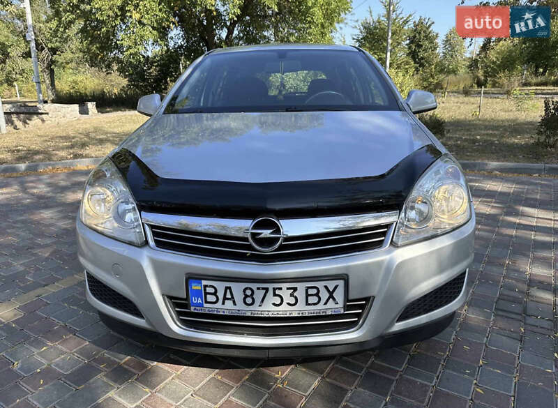 Opel Astra 2010