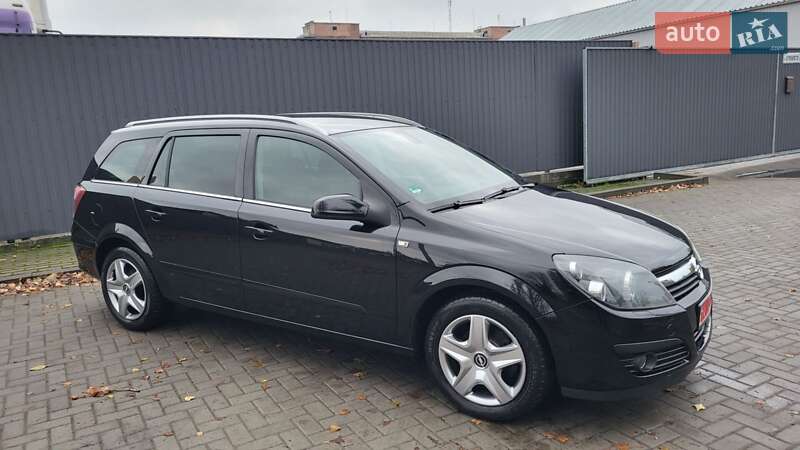 Універсал Opel Astra 2006 в Черкасах