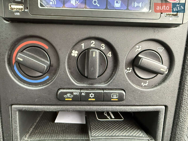 Хэтчбек Opel Astra 2004 в Киеве