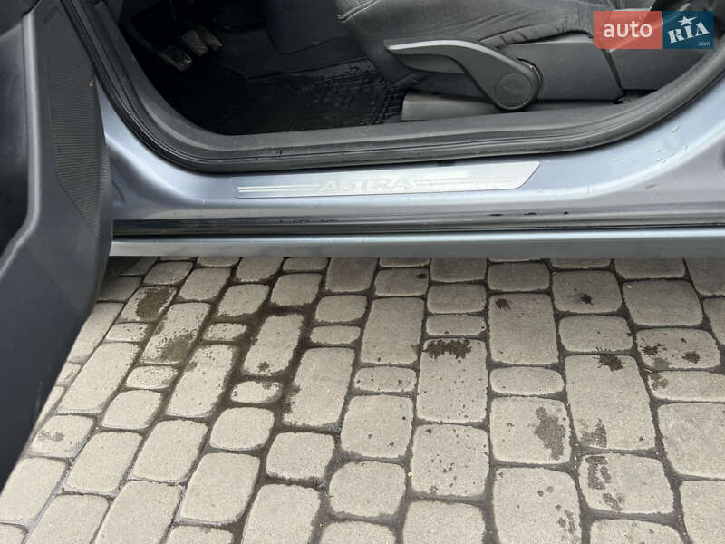 Універсал Opel Astra 2004 в Коростені