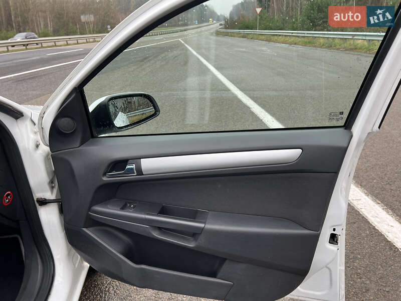 Универсал Opel Astra 2009 в Ковеле