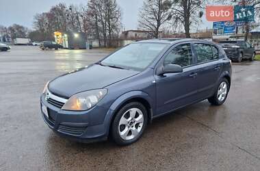 Хэтчбек Opel Astra 2006 в Ровно