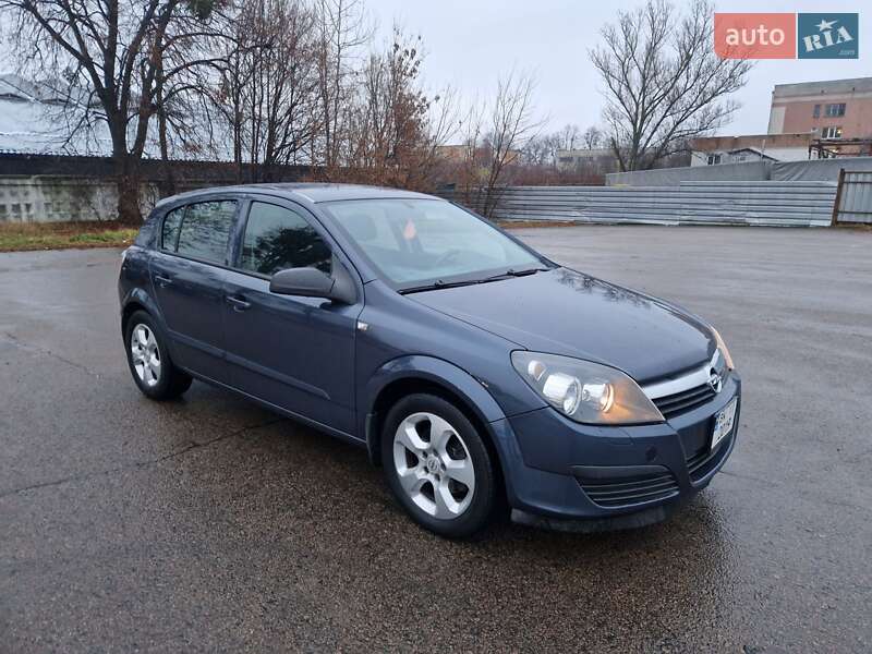 Хетчбек Opel Astra 2006 в Рівному