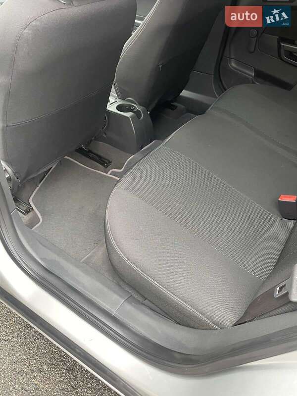 Універсал Opel Astra 2013 в Києві