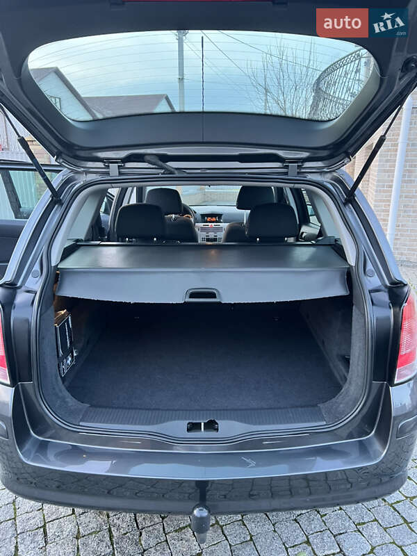 Універсал Opel Astra 2009 в Гнівані