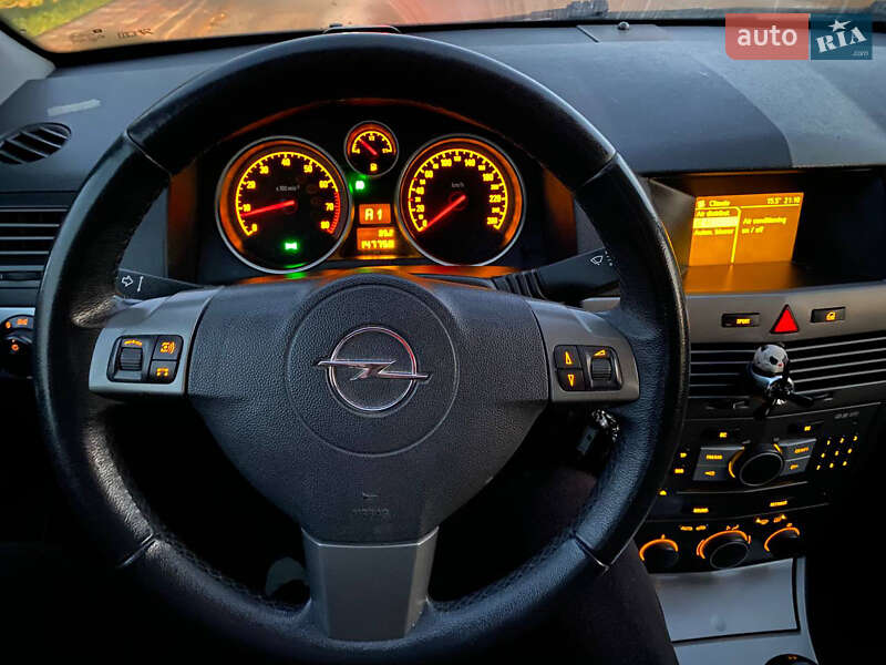 Хэтчбек Opel Astra 2006 в Кропивницком