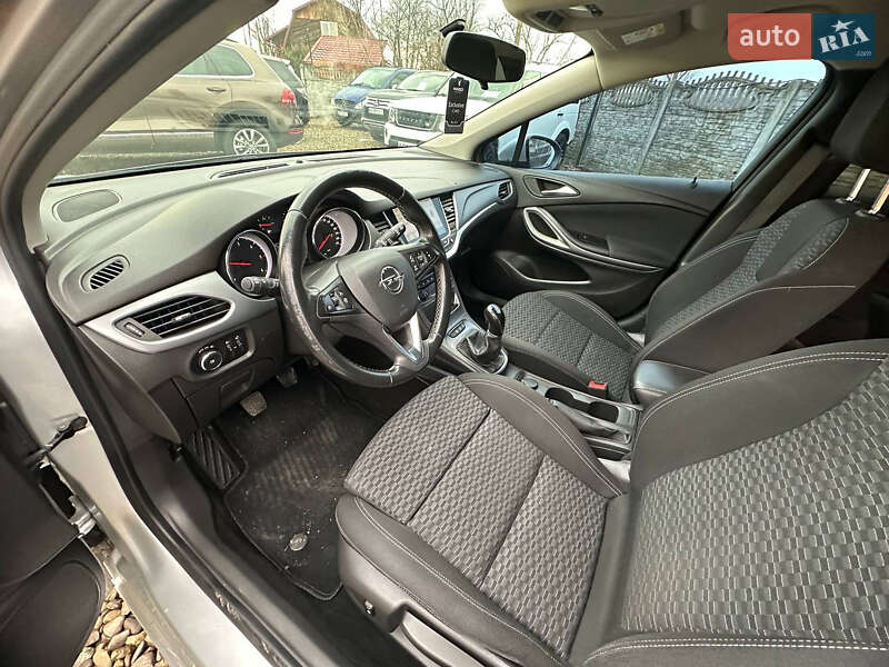 Універсал Opel Astra 2018 в Коломиї