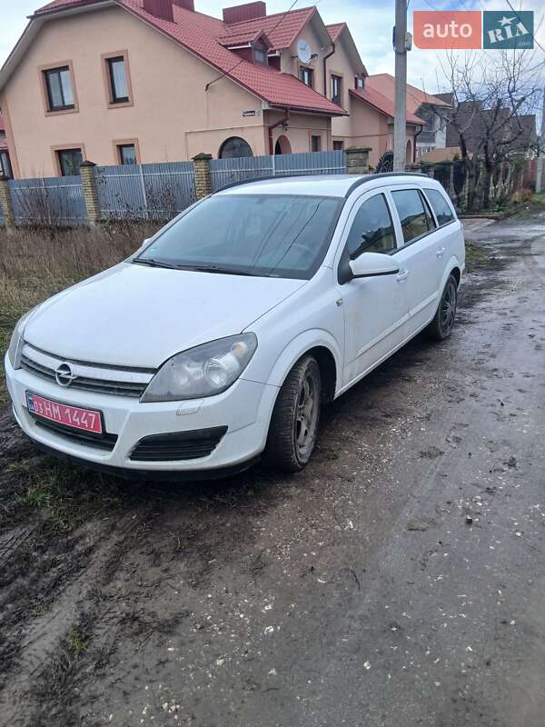 Універсал Opel Astra 2006 в Почаєві