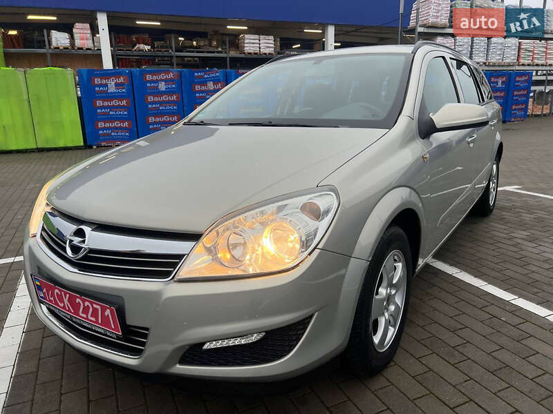 Універсал Opel Astra 2009 в Калуші