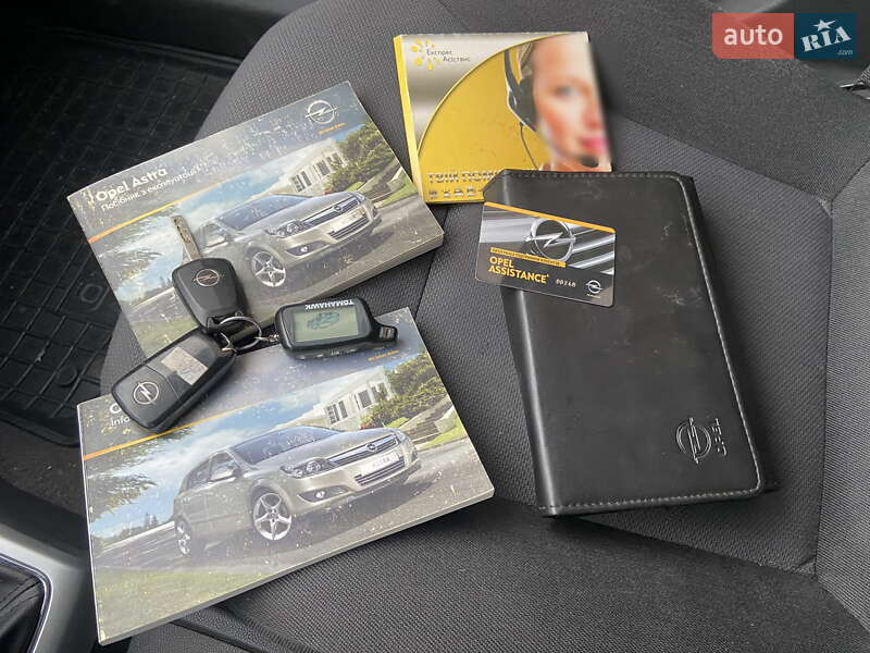 Универсал Opel Astra 2012 в Белой Церкви