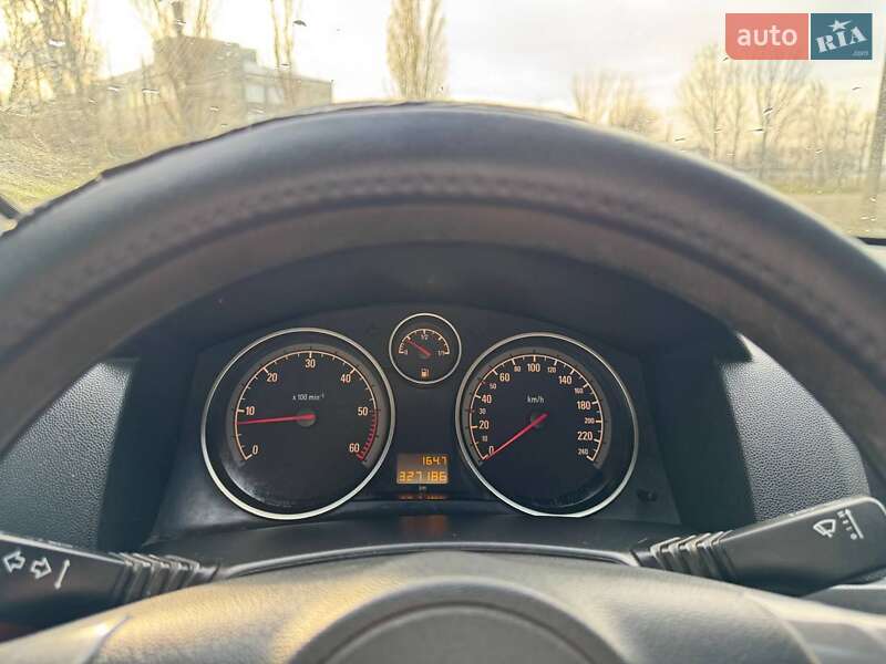 Універсал Opel Astra 2006 в Білгороді-Дністровському