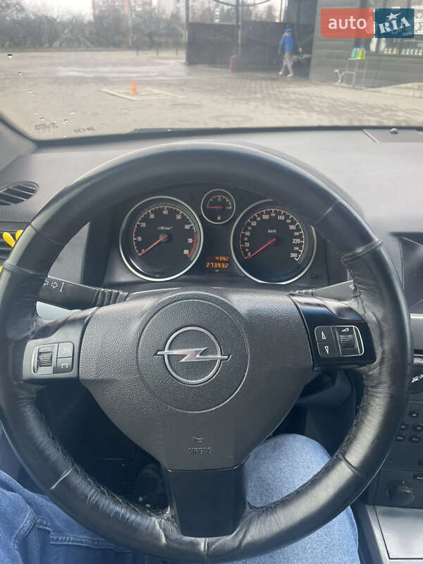 Хетчбек Opel Astra 2004 в Хмельницькому