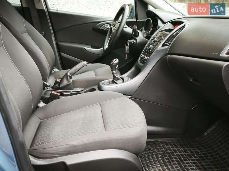 Универсал Opel Astra 2013 в Львове фото 34 Универсал Opel Astra 2013 в Львове