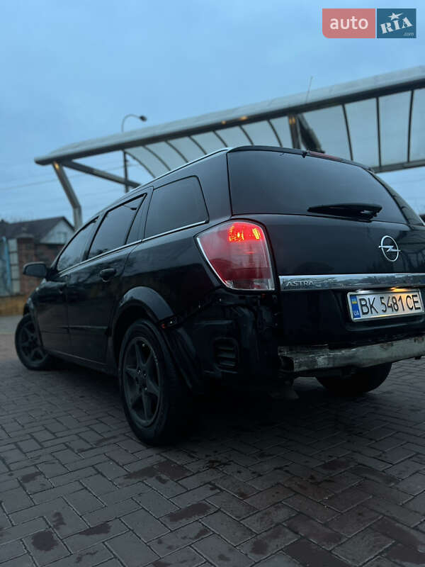 Универсал Opel Astra 2007 в Ровно
