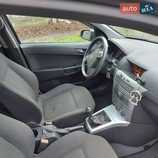 Універсал Opel Astra 2009 в Харкові