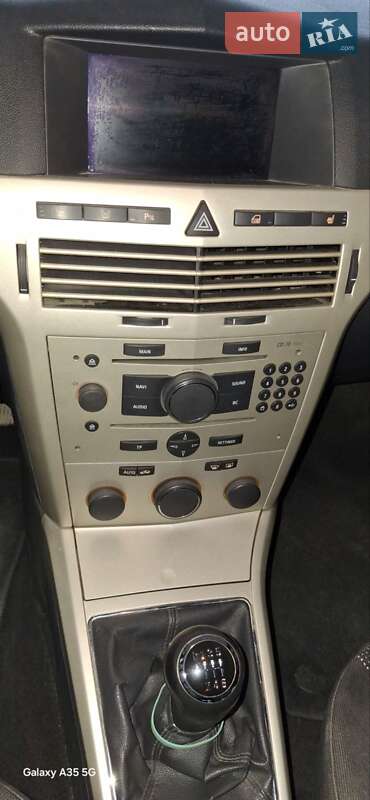 Універсал Opel Astra 2008 в Виноградові