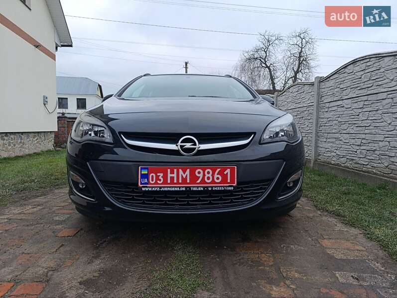 Універсал Opel Astra 2012 в Гощі