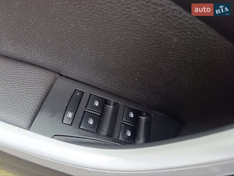 Універсал Opel Astra 2012 в Гощі