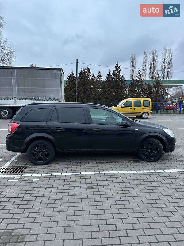 Універсал Opel Astra 2009 в Ковелі