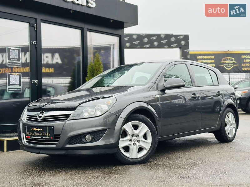 Opel Astra 2012