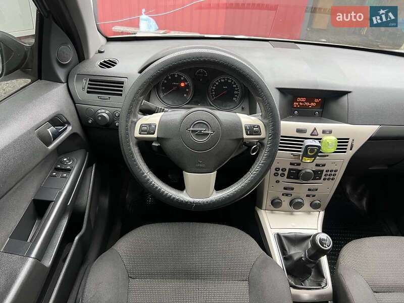 Хетчбек Opel Astra 2007 в Шептицькому