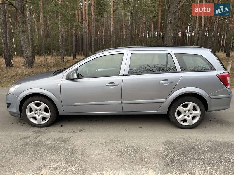 Універсал Opel Astra 2008 в Бородянці