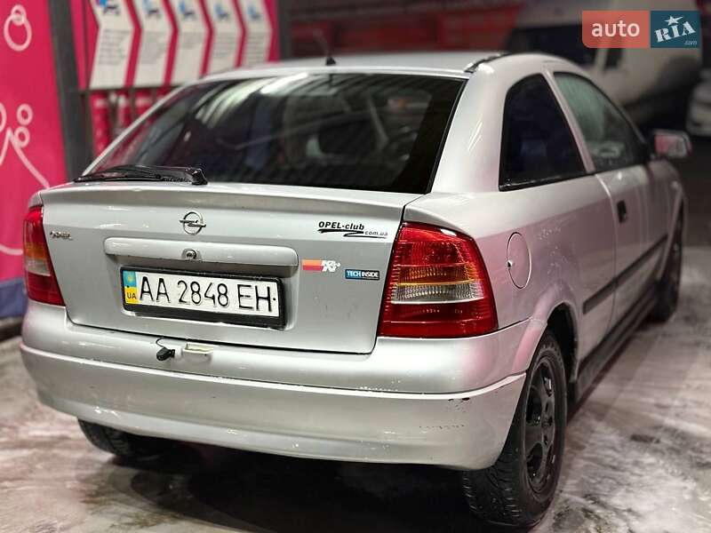 Хетчбек Opel Astra 2000 в Києві