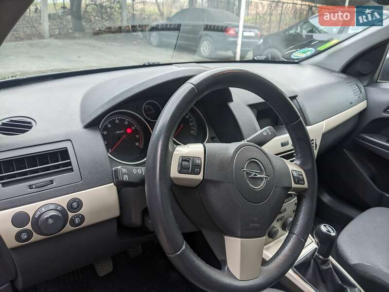 Универсал Opel Astra 2008 в Звягеле фото 40 Универсал Opel Astra 2008 в Звягеле