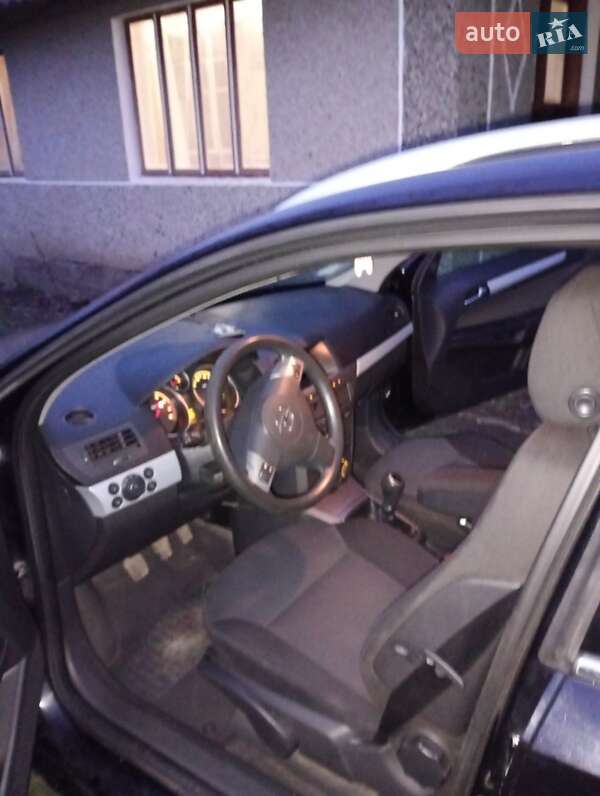 Універсал Opel Astra 2005 в Теребовлі