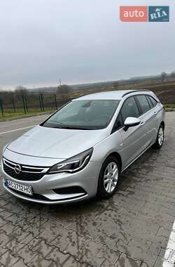 Універсал Opel Astra 2016 в Горохові
