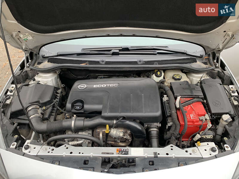 Универсал Opel Astra 2013 в Калуше фото 12 Универсал Opel Astra 2013 в Калуше