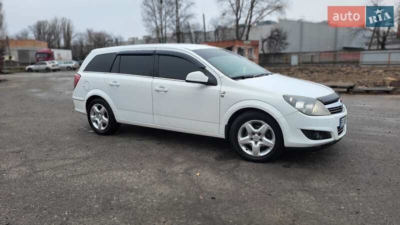 Універсал Opel Astra 2010 в Полтаві фото 8 Універсал Opel Astra 2010 в Полтаві
