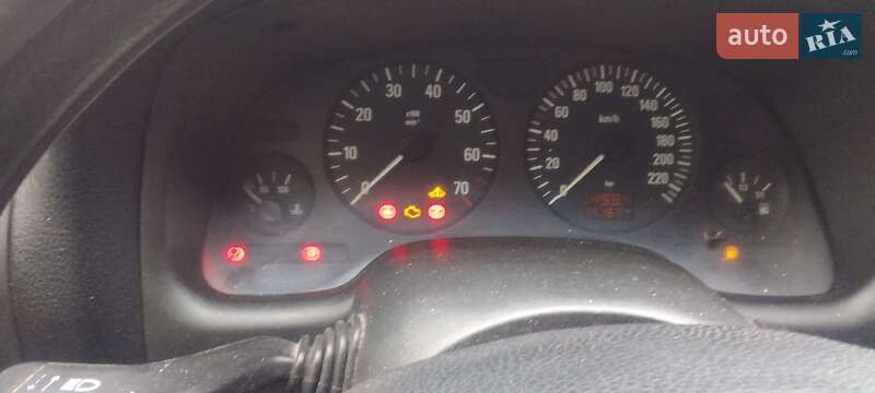 Седан Opel Astra 2006 в Корюківці