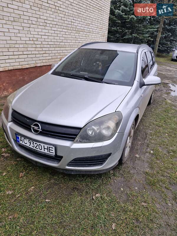 Универсал Opel Astra 2004 в Маневичах