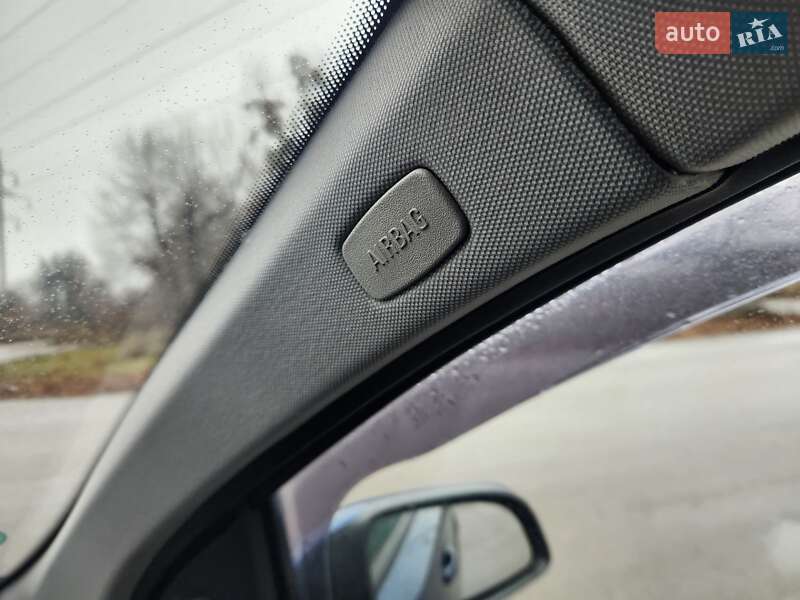 Универсал Opel Astra 2006 в Полтаве