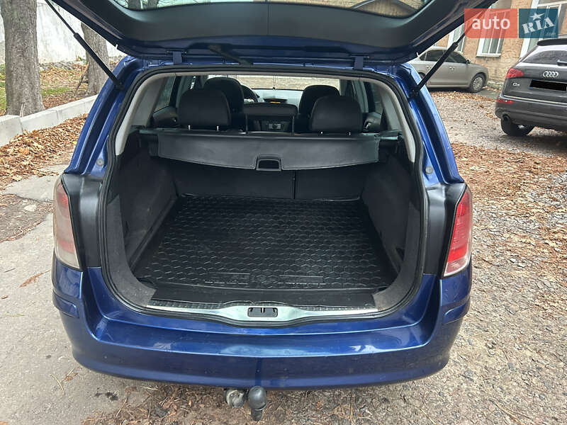 Універсал Opel Astra 2005 в Києві