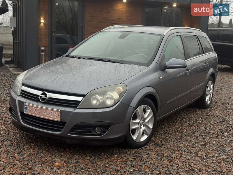 Універсал Opel Astra 2006 в Лубнах