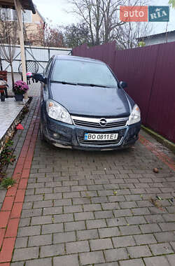 Седан Opel Astra 2008 в Тернополе