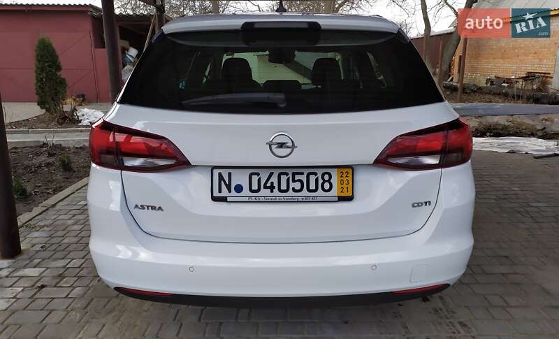 Универсал Opel Astra 2017 в Ахтырке