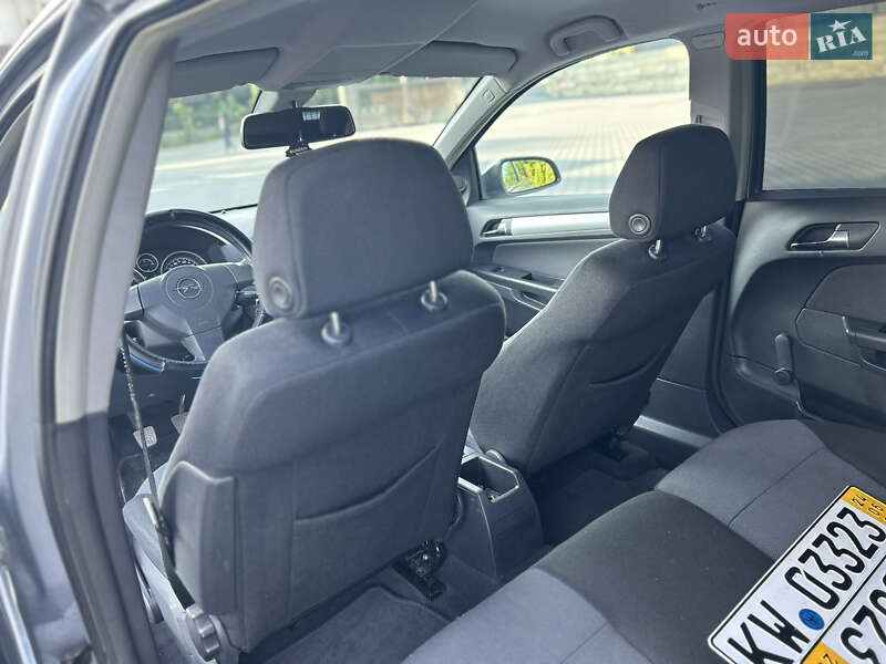 Універсал Opel Astra 2005 в Золочеві фото 44 Універсал Opel Astra 2005 в Золочеві