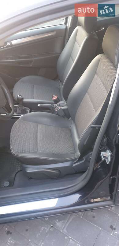 Хетчбек Opel Astra 2007 в Шептицькому фото 10 Хетчбек Opel Astra 2007 в Шептицькому