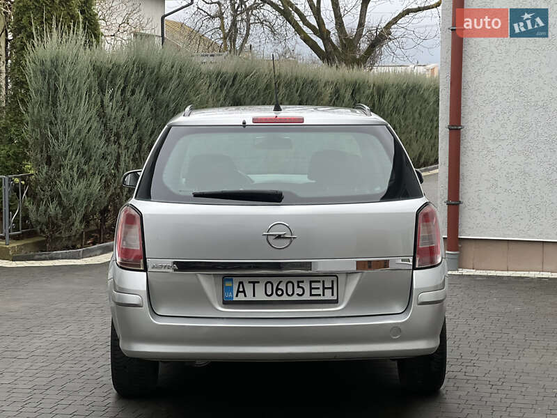 Універсал Opel Astra 2007 в Івано-Франківську
