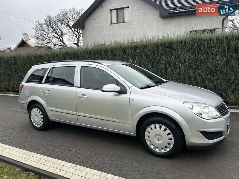 Універсал Opel Astra 2007 в Івано-Франківську
